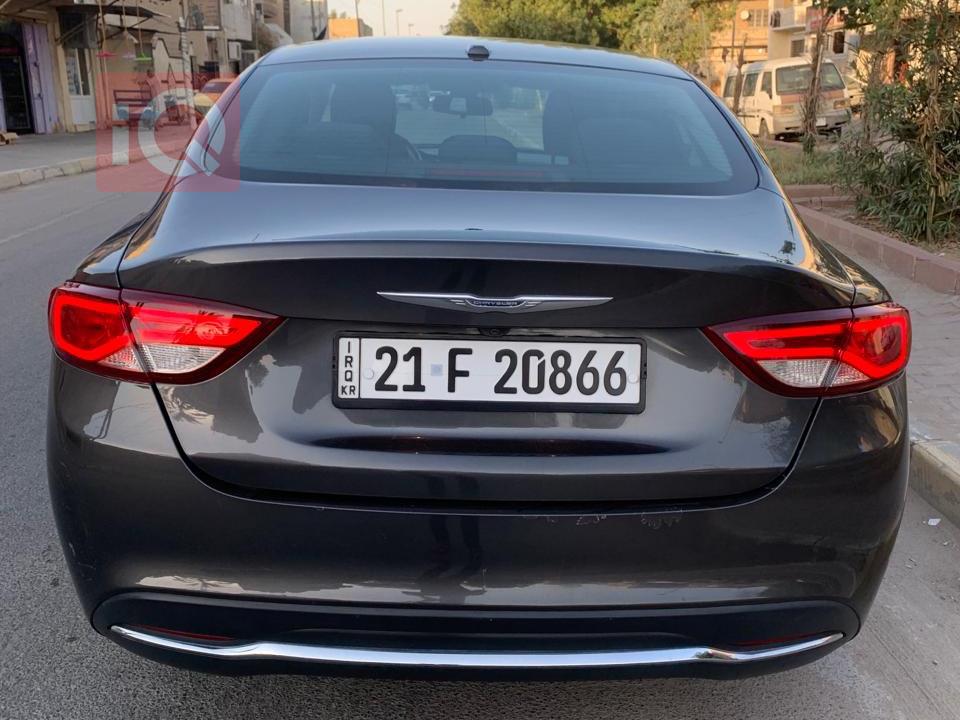 کرایسلەر 200